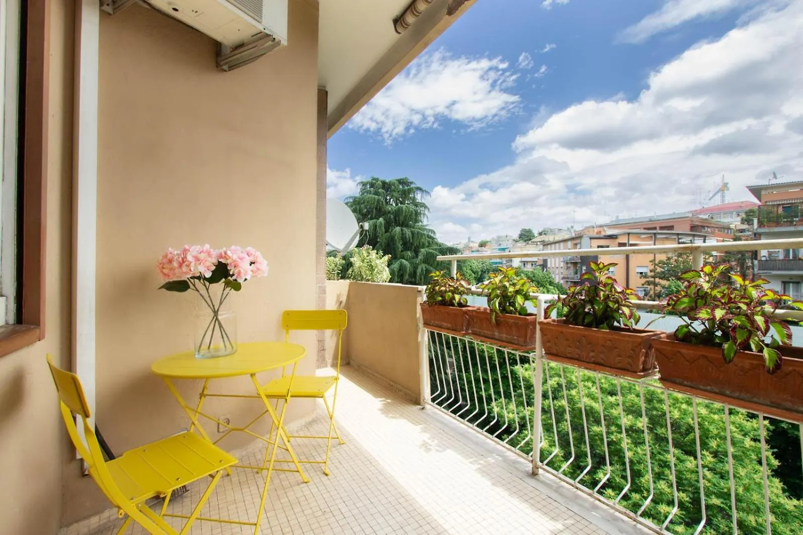 Balduina Retreat Terrace Apartment Rome Italy